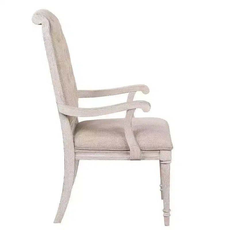 Chaise de salle à manger à dossier haut avec accoudoirs et revêtement capitonné – Blanc cassé vintage