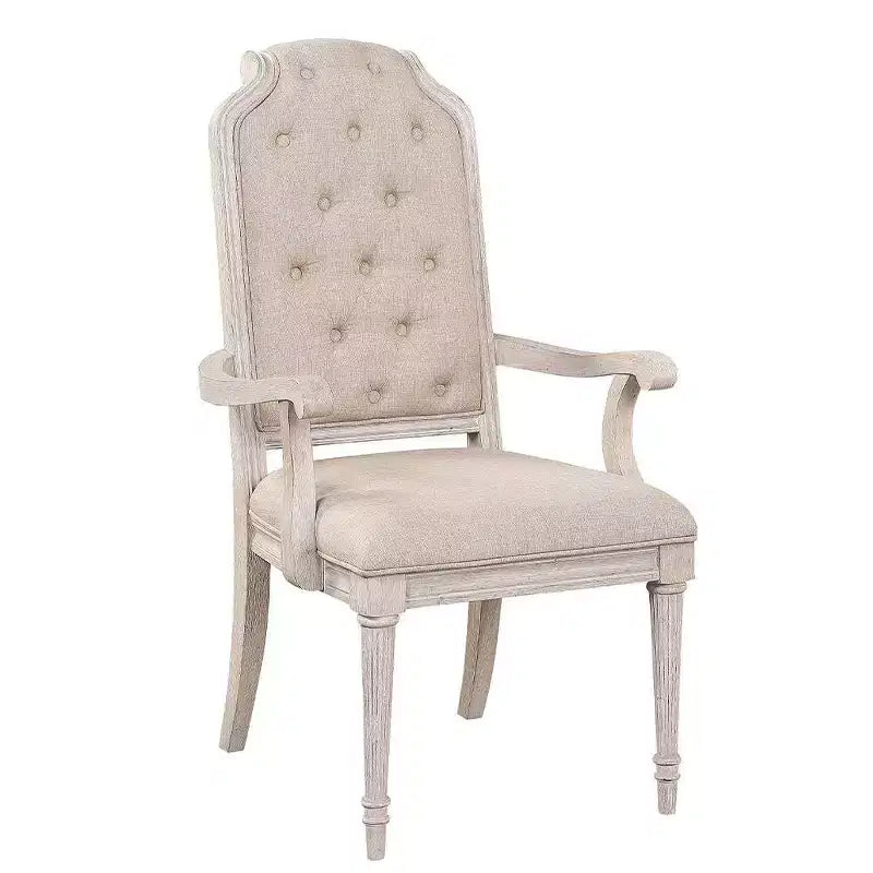 Chaise de salle à manger à dossier haut avec accoudoirs et revêtement capitonné – Blanc cassé vintage