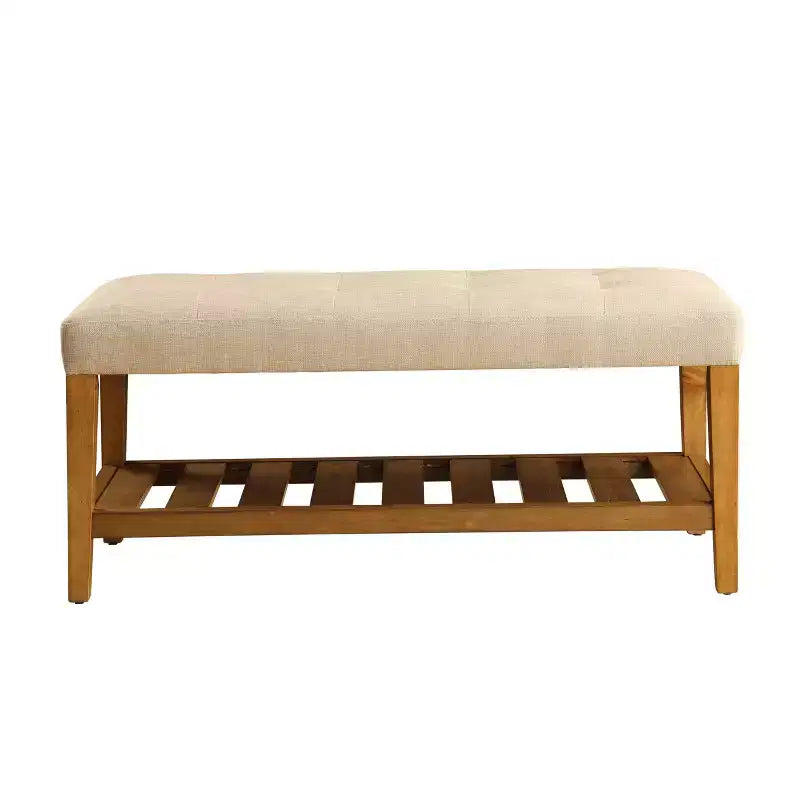 Banc rembourré capitonné avec garniture cloutée et pieds en chêne – Beige