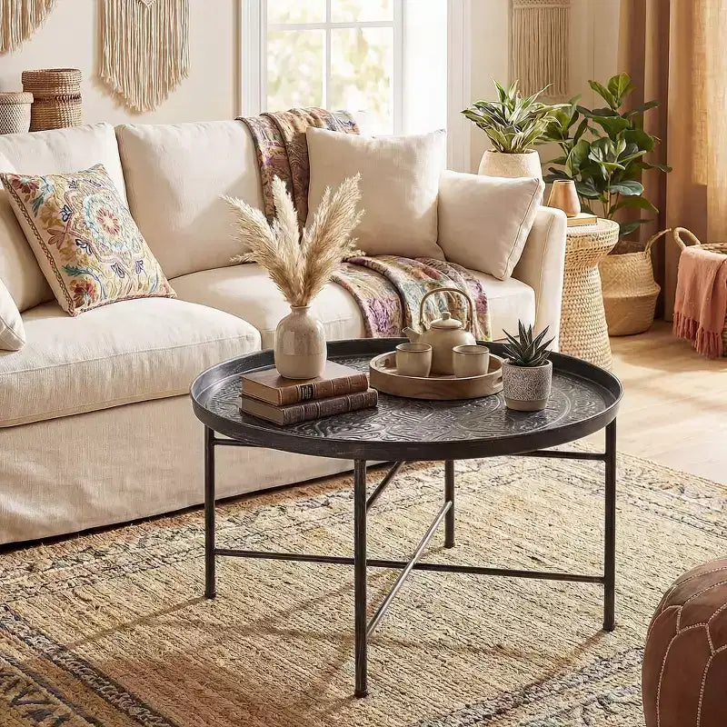 Table basse ronde vintage en métal 24" avec plateau martelé