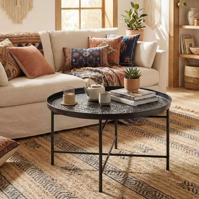 Table basse ronde vintage en métal 24" avec plateau martelé