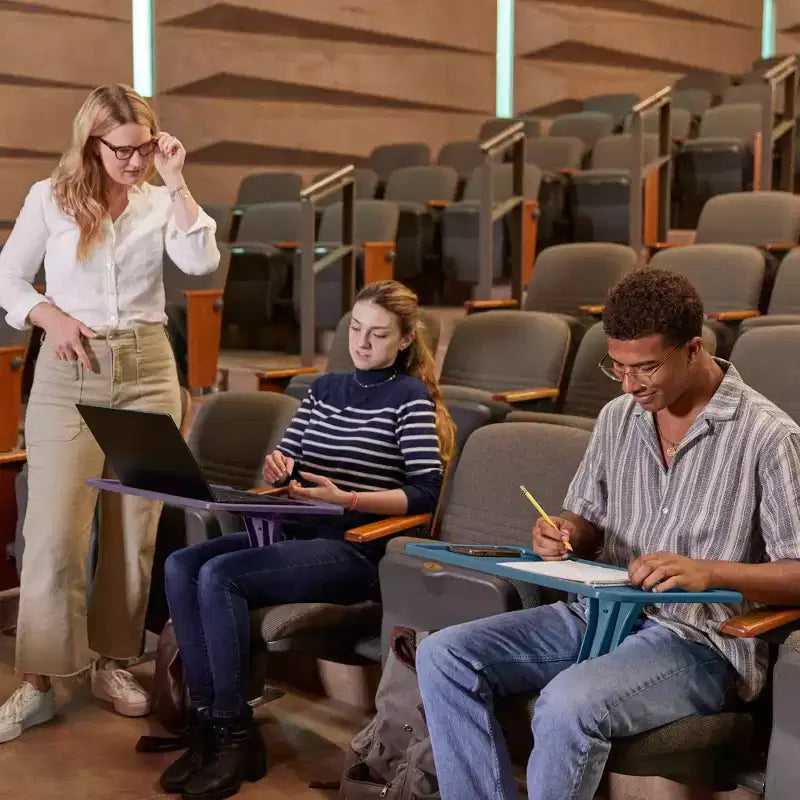 Grand bureau portable pliable avec surface et accoudoirs réglables