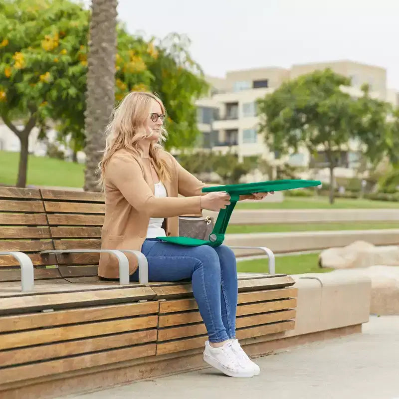 Grand bureau portable pliable avec surface et accoudoirs réglables