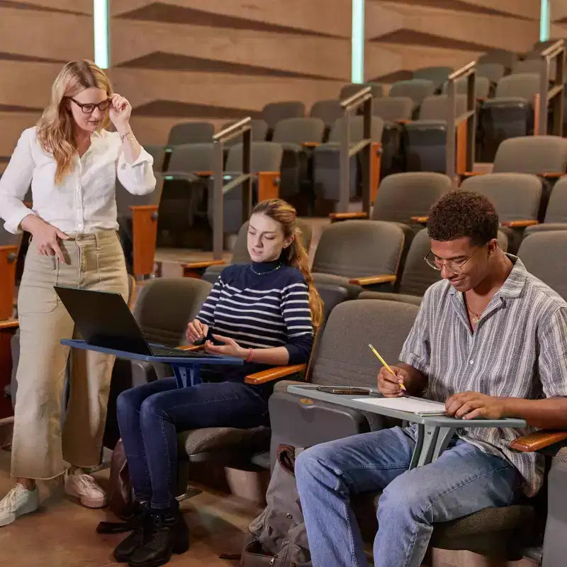 Grand bureau portable pliable avec surface et accoudoirs réglables