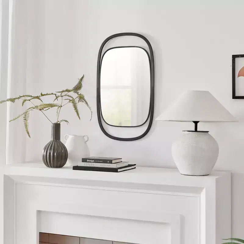 Miroir mural rectangulaire contemporain de 75,2 cm avec cadre en fer noir