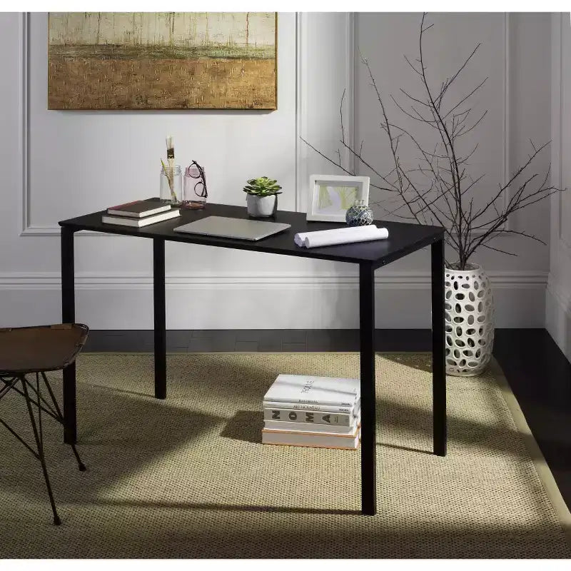 Bureau moderne noir – MDF et cadre en fer